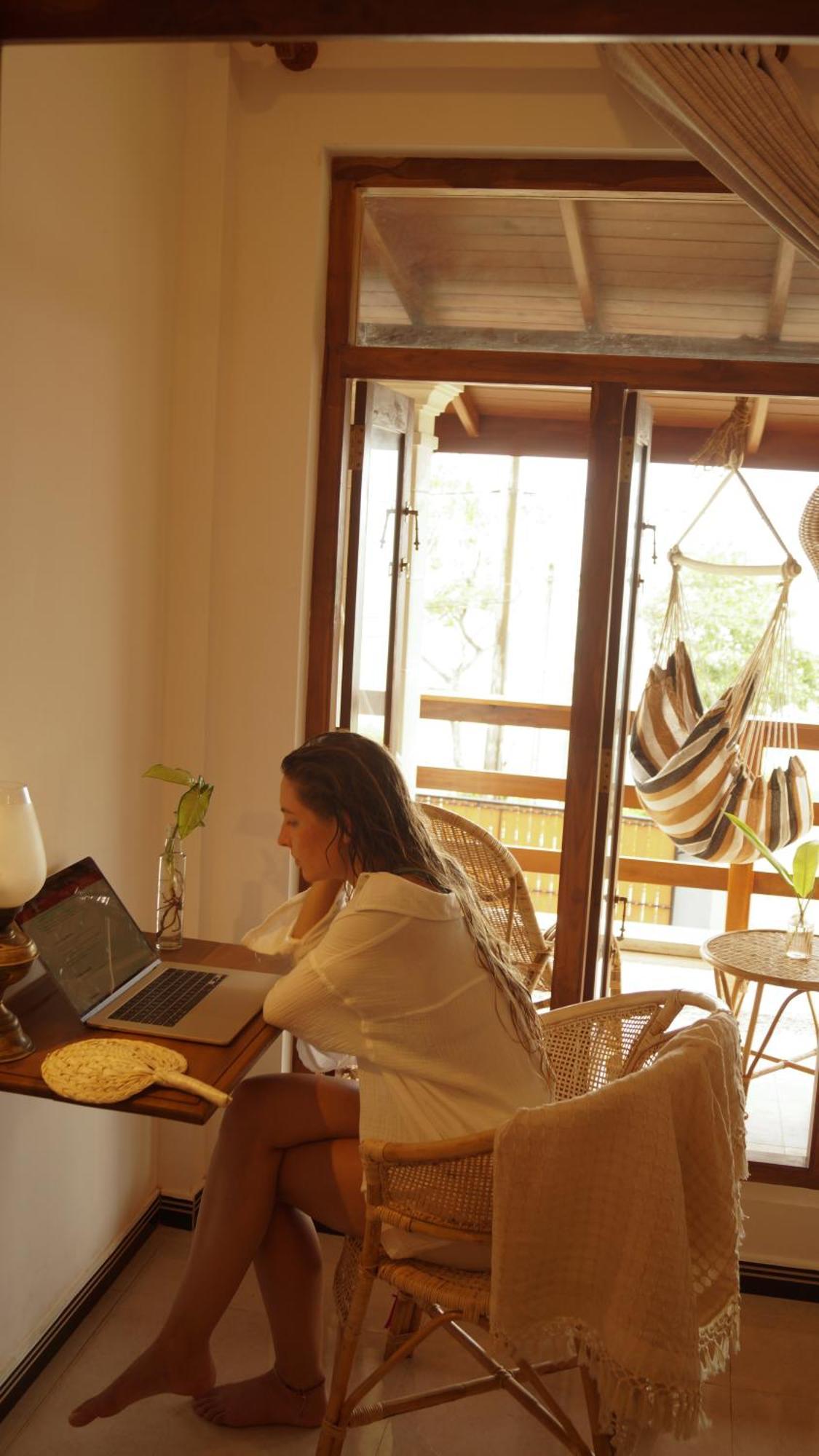 Ocean Bliss By Sugar Coliving Hotel Weligama Ngoại thất bức ảnh